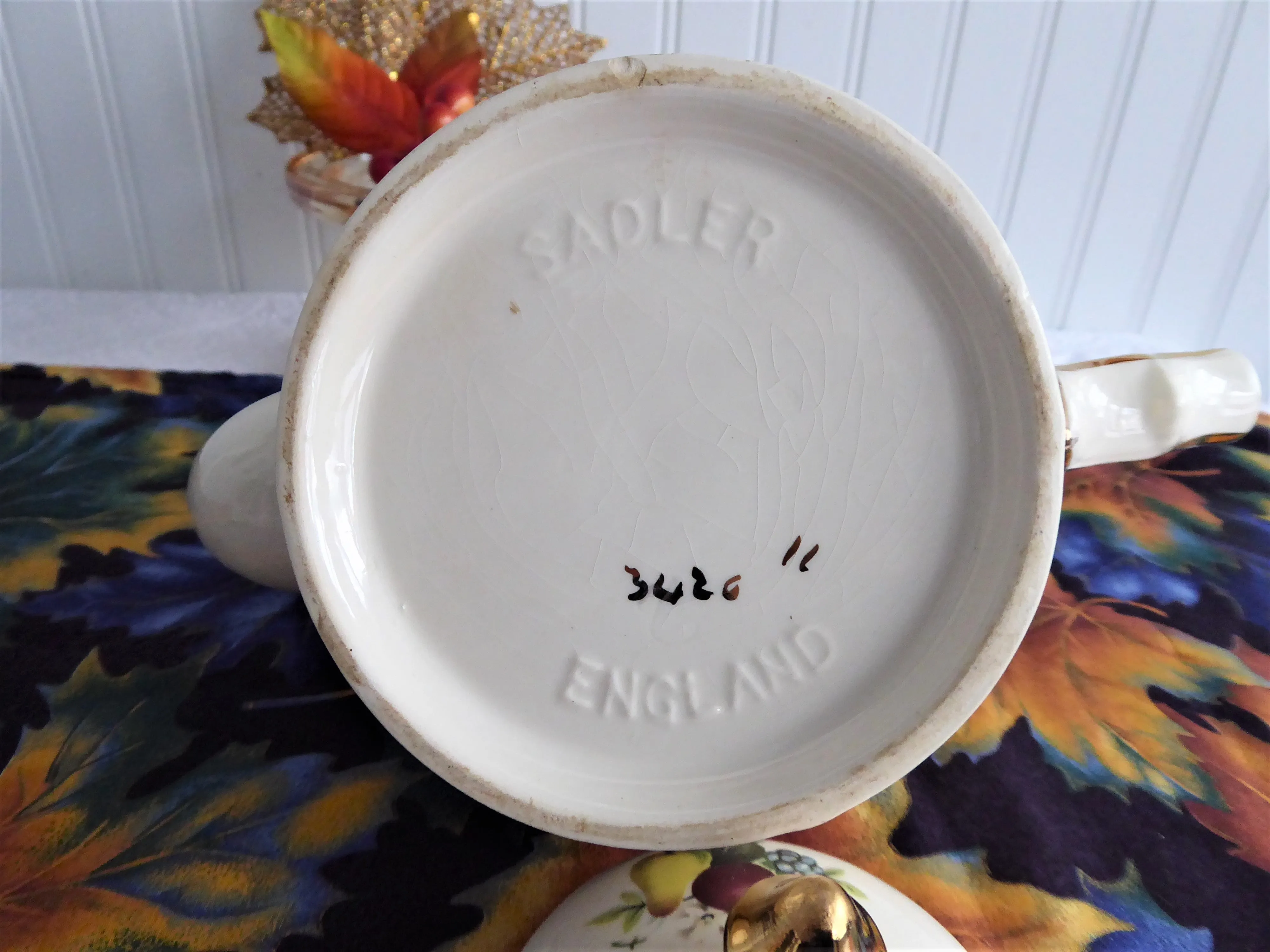 Sadler Fruit Teapot Gold Grape Overlay 1950s Large Original Sticker Vintage Tea Pot 4-6 Cups